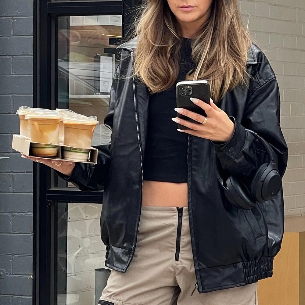 Motel rocks Cavita faux leather jacket pu black, size large